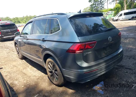 2018 Volkswagen Tiguan 2.0T Se/2.0T Sel из США, поврежденный, VIN 3VV2B7AXXJM020392